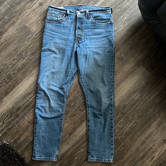 Levis 501 Jeans - Picture 2 of 5